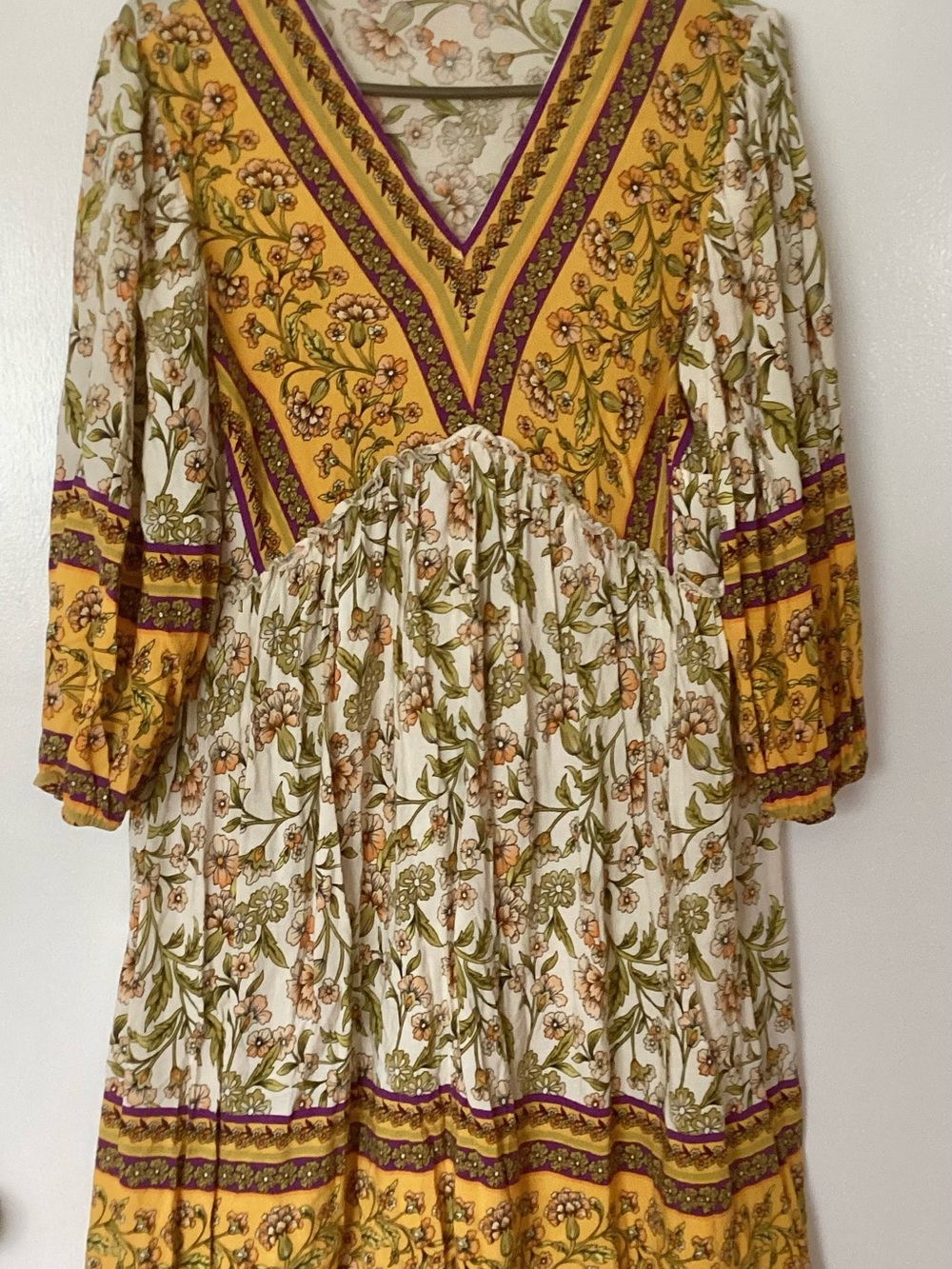 BTFBM Floral V-Neck Long Sleeve Maxi Dress in Mustard Yellow Size M